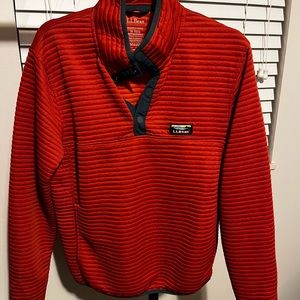 LL BEAN air light knit pullover. MENS MEDIUM. Slightly fitted. Rust orange